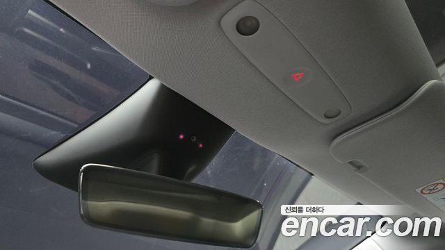 Tesla Model Y 2025 — photo 25