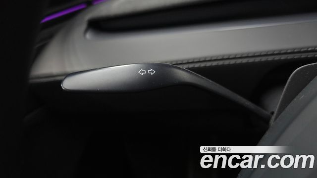 Tesla Model Y 2025 — photo 32