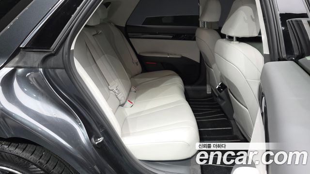 Hyundai Grandeur 2023 — photo 18