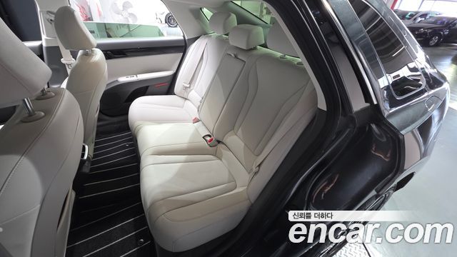 Hyundai Grandeur 2023 — photo 16