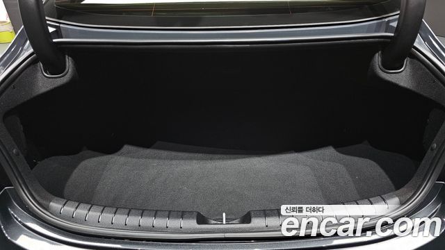 Hyundai Grandeur 2018 — photo 31