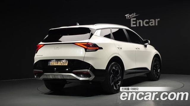 Kia Sportage 2023 — photo 2