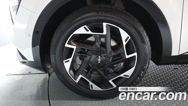 Kia Sportage 2023 — photo 5