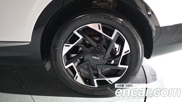 Kia Sportage 2023 — photo 7