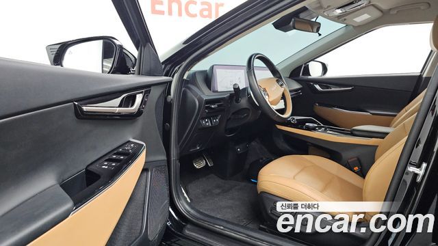 Kia EV6 2023 — photo 10