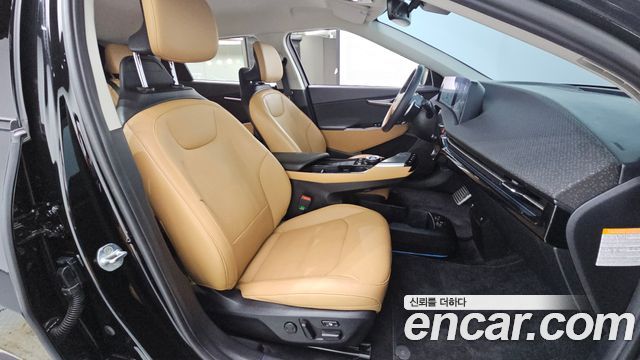 Kia EV6 2023 — photo 11
