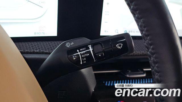 Kia EV6 2023 — photo 17