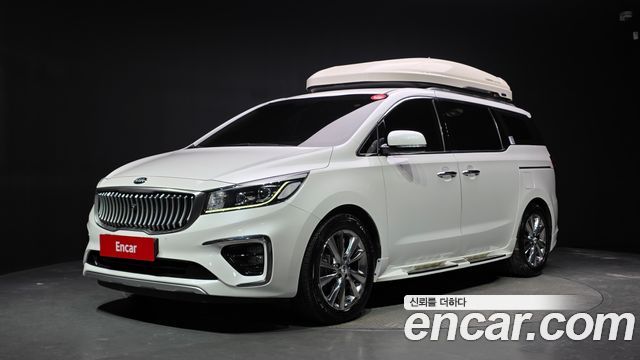 Kia Canival 2019 — photo 1