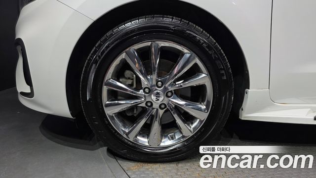 Kia Canival 2019 — photo 5