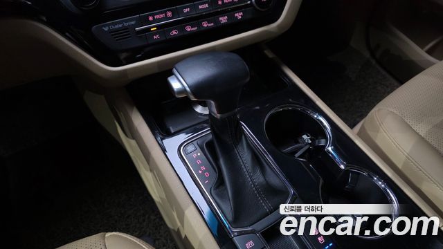 Kia Canival 2019 — photo 12