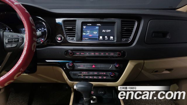 Kia Canival 2019 — photo 20