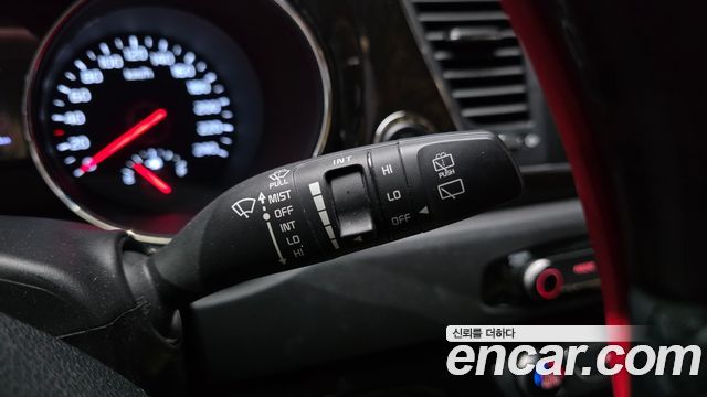 Kia Canival 2019 — photo 27
