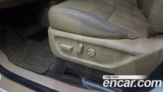 Kia Canival 2019 — photo 31