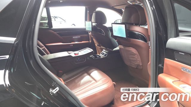Genesis G90 2022 — photo 12