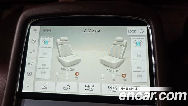 Genesis G90 2022 — photo 18