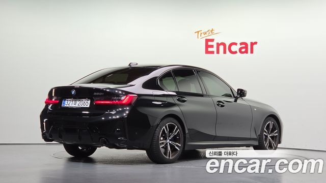 BMW 3-Series 2026 — photo 2