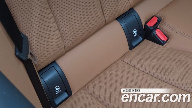 BMW 3-Series 2026 — photo 33