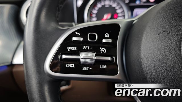 Mercedes-Benz E-Class 2020 — photo 29