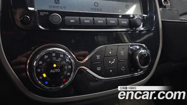 Renault Korea QM3 2015 — photo 24