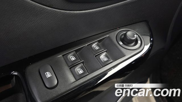 Renault Korea QM3 2015 — photo 27
