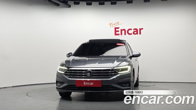 Volkswagen Jetta 2021 — photo 3