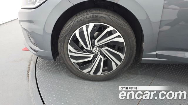 Volkswagen Jetta 2021 — photo 5