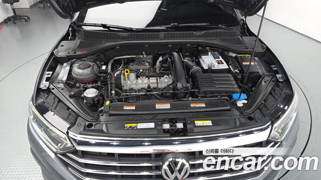 Volkswagen Jetta 2021 — photo 6