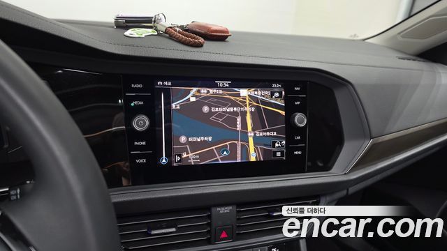 Volkswagen Jetta 2021 — photo 19