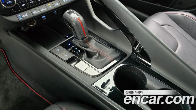 Hyundai AVANTE 2025 — photo 12