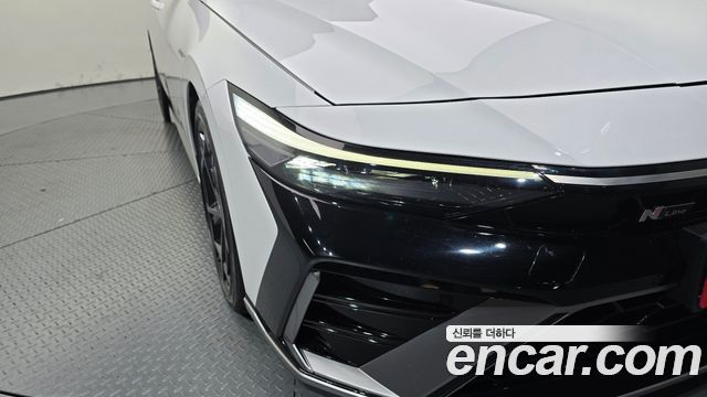 Hyundai AVANTE 2025 — photo 8