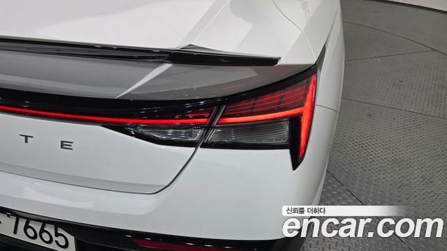 Hyundai AVANTE 2025 — photo 9