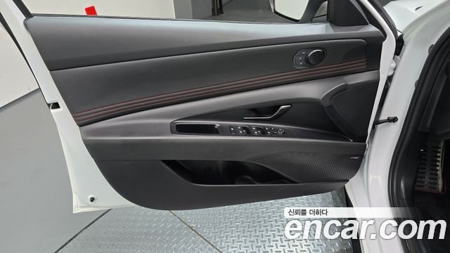 Hyundai AVANTE 2025 — photo 14