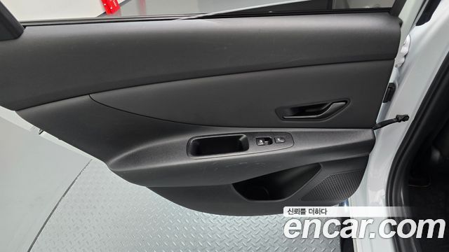 Hyundai AVANTE 2025 — photo 15
