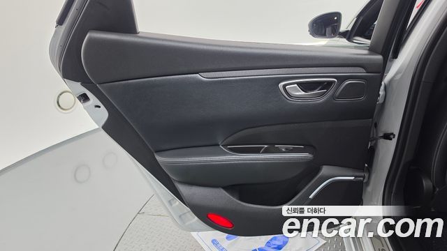 Renault Korea SM6 2020 — photo 15