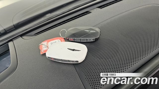 Genesis G90 2022 — photo 23