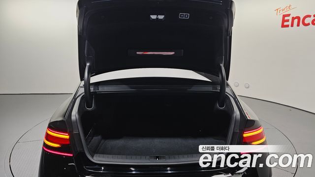 Genesis G90 2022 — photo 26
