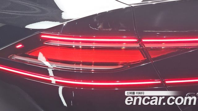 Genesis G90 2022 — photo 9