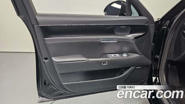 Genesis G90 2022 — photo 14