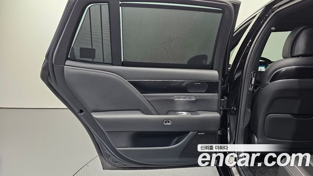 Genesis G90 2022 — photo 15
