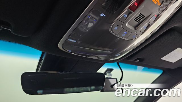 Genesis G90 2022 — photo 28
