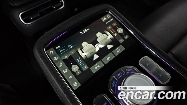 Genesis G90 2022 — photo 34