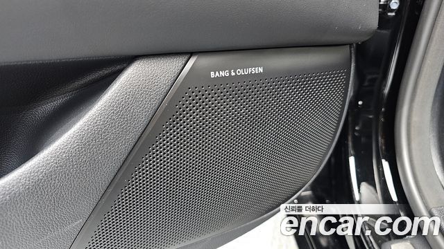 Genesis G90 2022 — photo 35