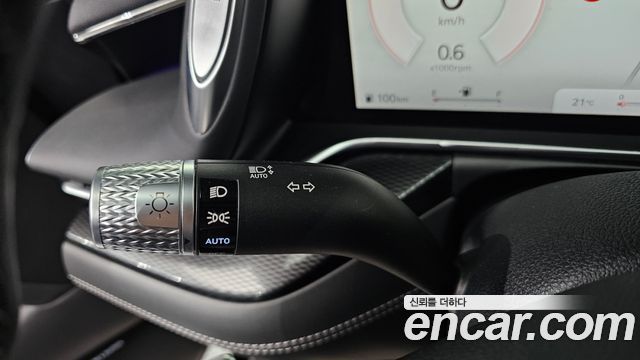 Genesis G90 2022 — photo 36