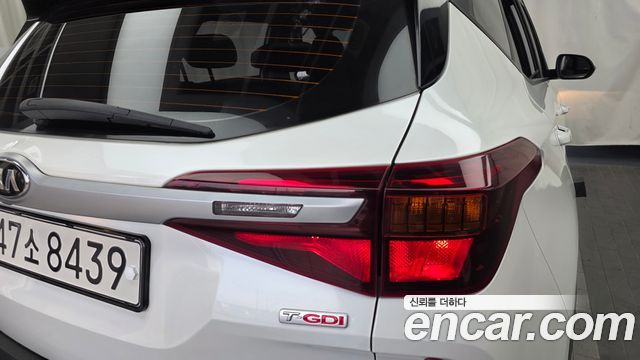 Kia Seltos 2022 — photo 9