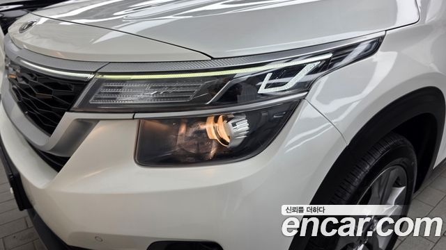 Kia Seltos 2022 — photo 8