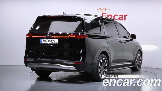 Kia Canival 2022 — photo 2