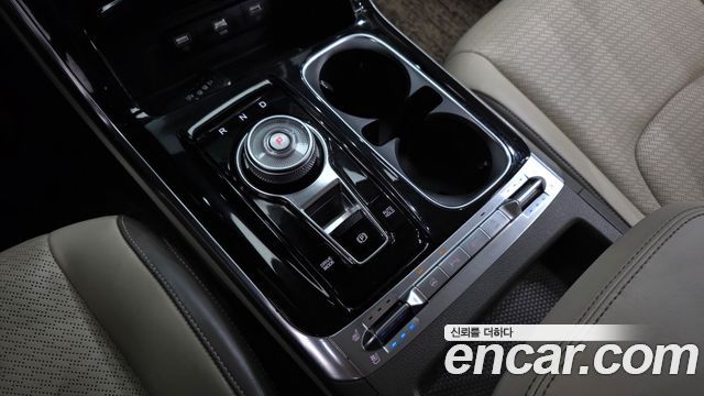 Kia Canival 2022 — photo 9