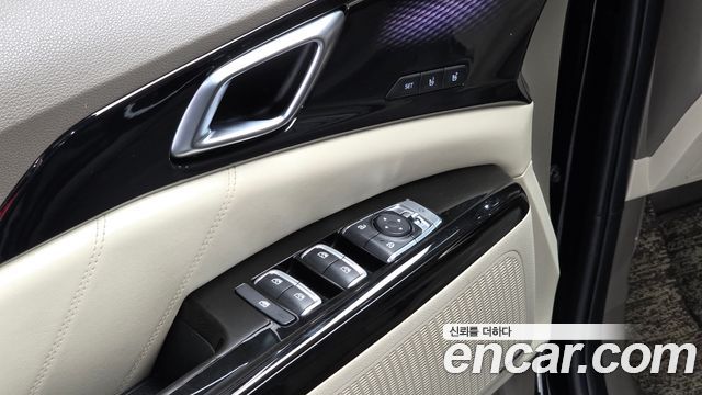 Kia Canival 2022 — photo 16