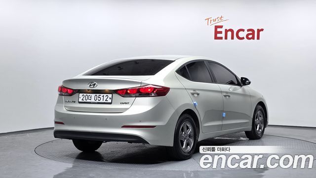 Hyundai AVANTE 2016 — photo 2