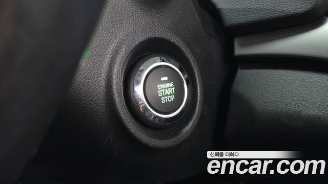 Hyundai AVANTE 2016 — photo 17